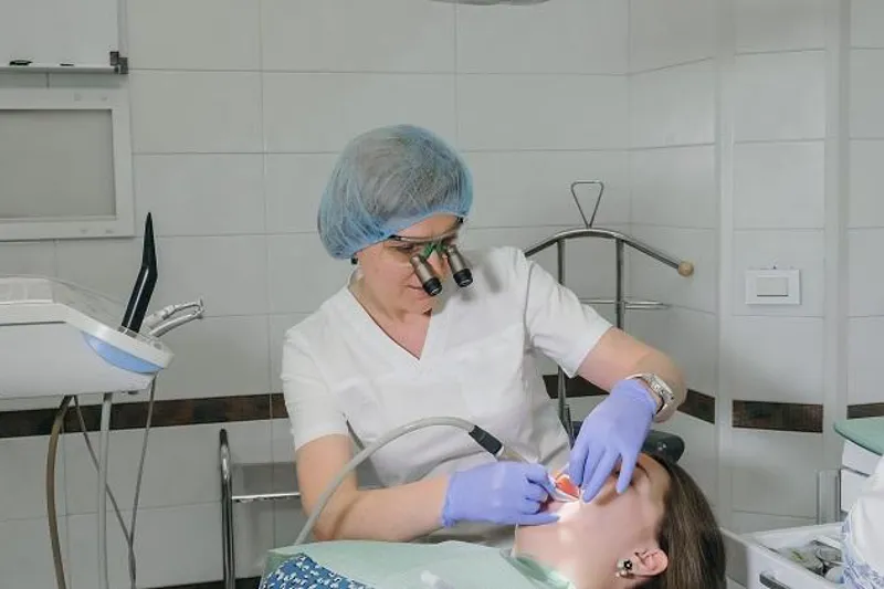 Slibning af plasfyldninger